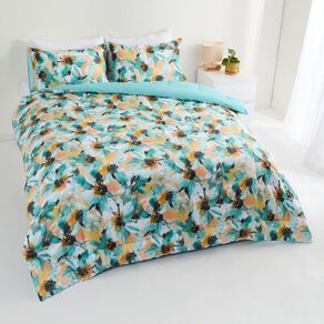 Living & Co 3 Piece Comforter Set Watercolour Multi-Coloured Super King